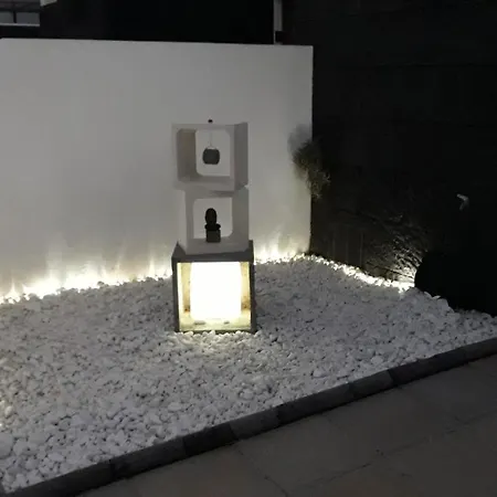 Far-island بلايا بلانكا