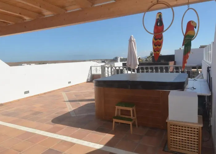 Far-island فيلة *