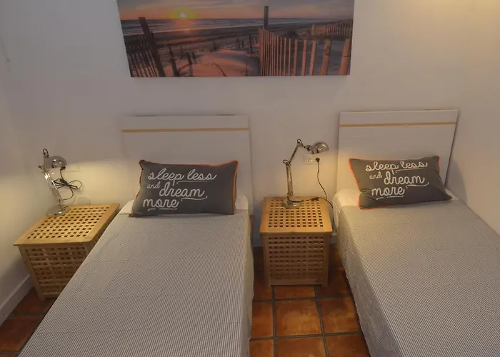 Far-island * Playa Blanca (Lanzarote)